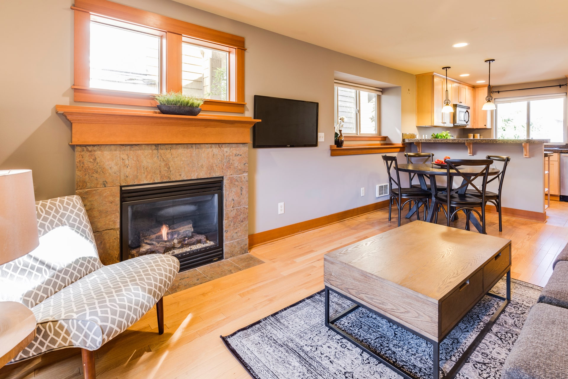 $record['img_2_alt'];