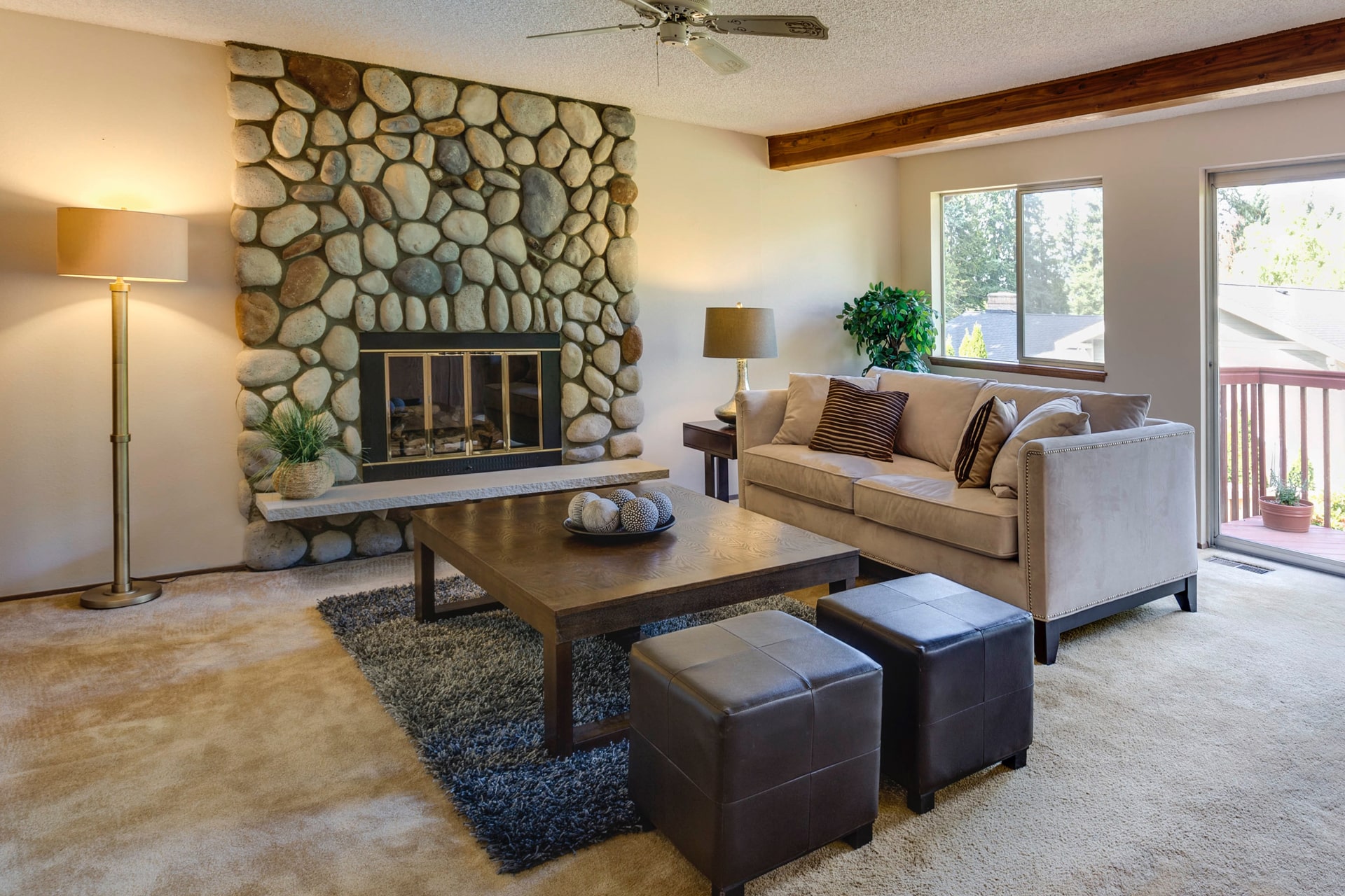 $record['img_1_alt'];